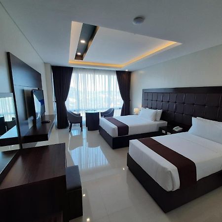 Winrich Hotel Mactan Dış mekan fotoğraf